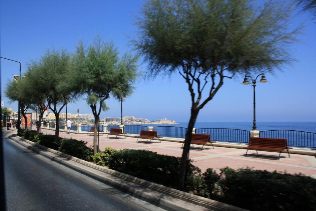 Super Luxury Apartment In Tigne Point, Amazing Sea Views Слима Экстерьер фото